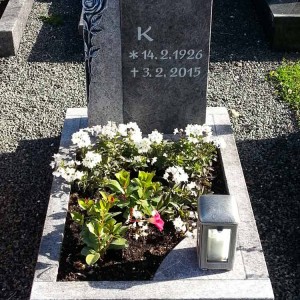 Urnengräber von Petry Steinmetzbetrieb