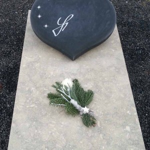 Urnengräber von Petry Steinmetzbetrieb