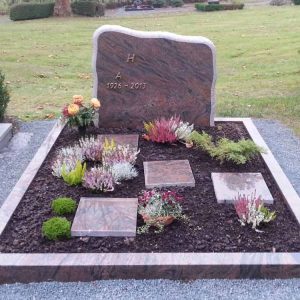 Doppelgräber von Petry Steinmetzbetrieb