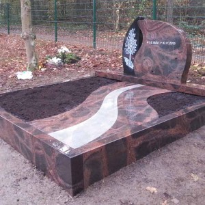 Doppelgräber von Petry Steinmetzbetrieb