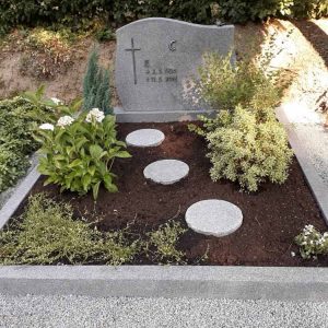 Doppelgräber von Petry Steinmetzbetrieb