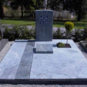 Doppelgräber von Petry Steinmetzbetrieb