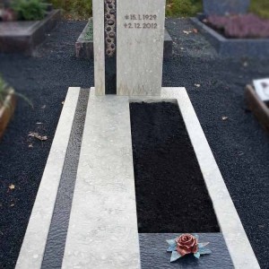 Einzelgräber von Petry Steinmetzbetrieb