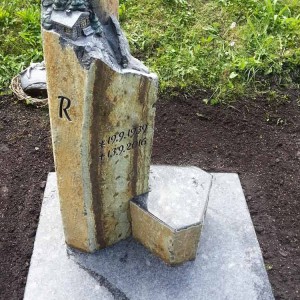 Wiesengräber von Petry Steinmetzbetrieb